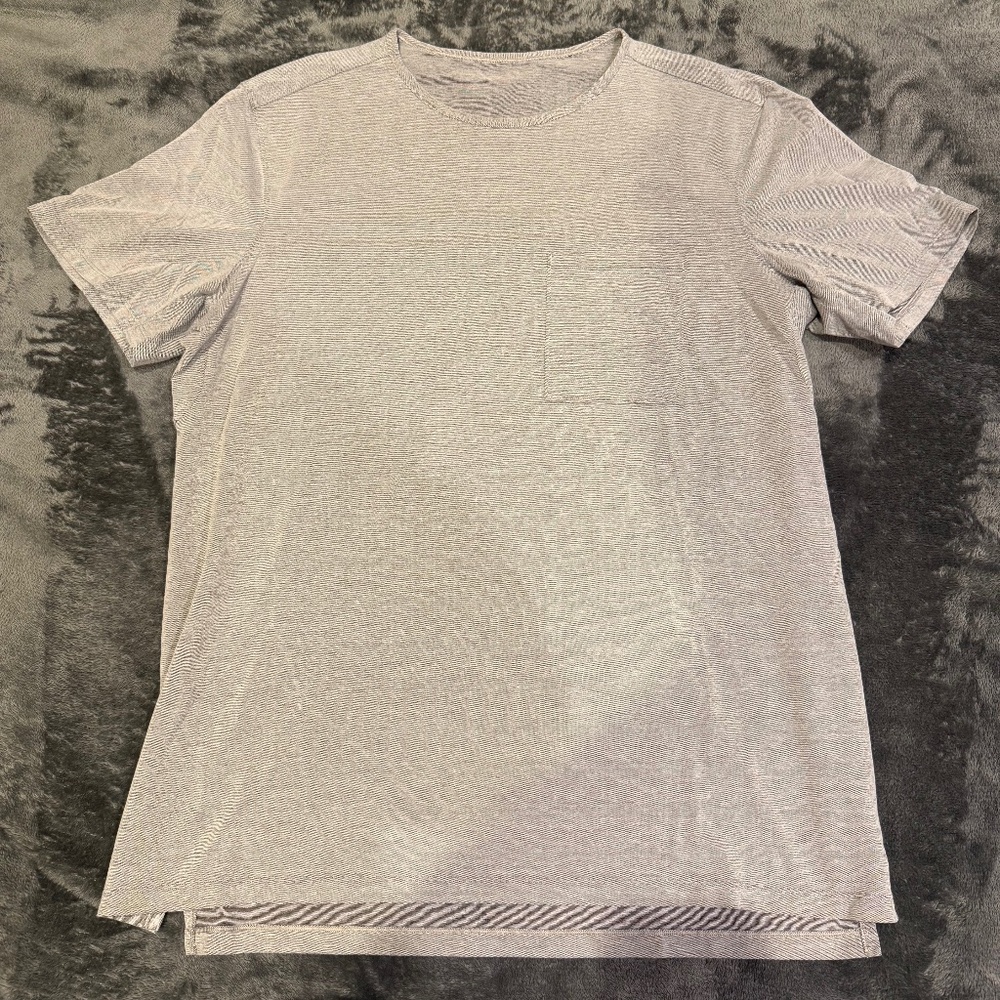 Lululemon Chest Pocket Relaxed Fit T-Shirt, Large, Gray